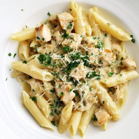 Quick Garlic Parmesan Chicken Pasta